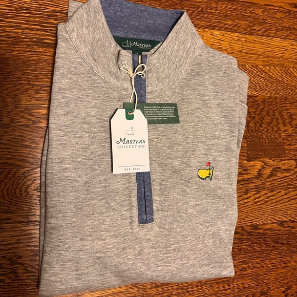 Mens size small Masters quarter zip pullover. Grey. Still has tags.